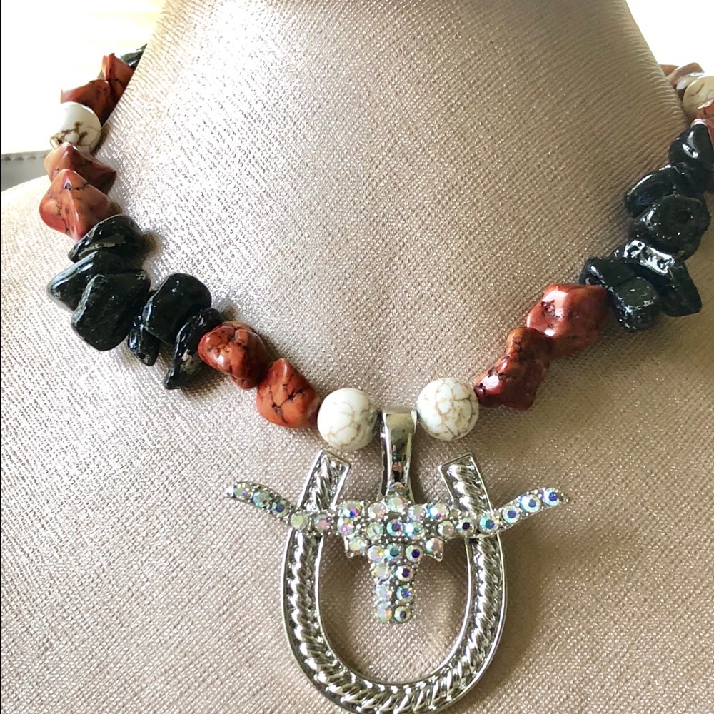 ✨Bling Bling✨Crystal Texas Longhorn Necklace